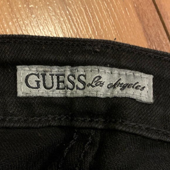 Guess jeans with gold accents - Picture 6 of 7